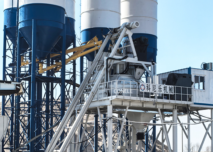 風(fēng)電混塔項(xiàng)目-科尼樂(lè)UHPC移動(dòng)式混凝土攪拌站