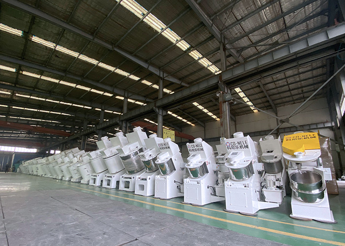 耐火材料三大件實(shí)驗(yàn)室強(qiáng)力混合機(jī) 耐火材料三大件實(shí)驗(yàn)室強(qiáng)力混合機(jī)